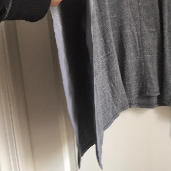 Embroidered skull Goth cape Dolman sleeves… - Picture 5 of 8